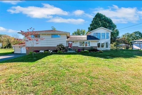 19498 Frischkorn Dr, Wellsville, OH, 43968-9752 | Card Image