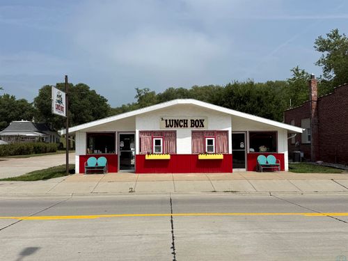123 W Elk St, Jackson, NE, 68743-9709 | Card Image