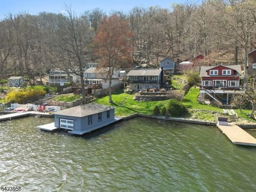 213 Hudson Ave, Hopatcong, NJ, 07843-1709 | Card Image