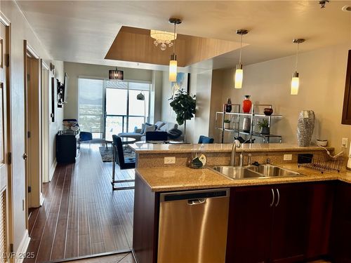 2201-150 Las Vegas Blvd N, Las Vegas, NV, 89101-2919 | Card Image