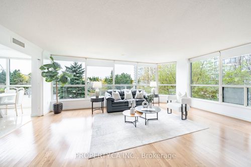 301-7300 Yonge St, Thornhill, ON, L4J7Y5 | Card Image