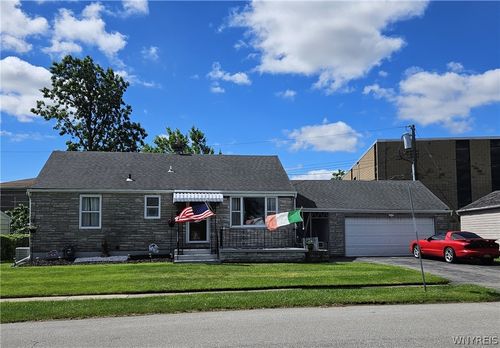 11 Loretto Dr, Cheektowaga, NY, 14225-2024 | Card Image