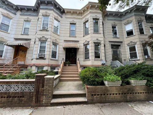 6130 Linden Street, New York, NY, 11385 | Card Image