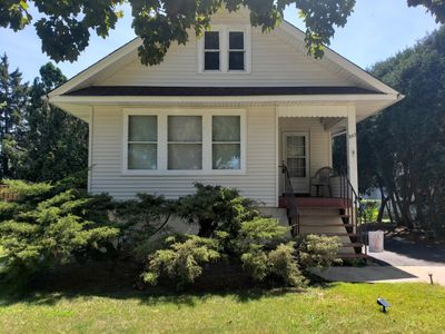 843 Walter Avenue, House other with 2 bedrooms, 1 bathrooms and 2 parking in Des Plaines IL | Image 1