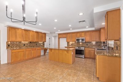 9827 W Keyser Drive, House other with 5 bedrooms, 4 bathrooms and null parking in Peoria AZ | Image 3