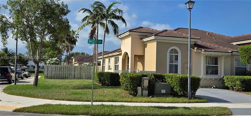 10957-10957 Sw 237th Ter, Homestead, FL, 33032-6240 | Card Image