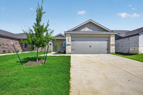 2509 Guineas Ln, Aubrey, TX, 76227-6393 | Card Image