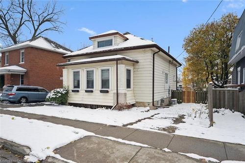 1326 Queenston Rd, Cambridge, ON, N3H3L4 | Card Image