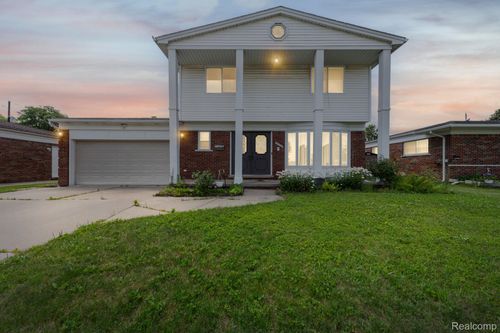 36291 Weber Dr, Sterling Heights, MI, 48310-4647 | Card Image