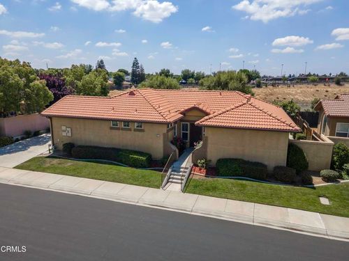 8811 Maggiore Lane, Bakersfield, CA, 93312 | Card Image