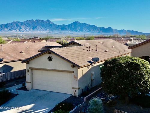 542 W Astruc Dr, Green Valley, AZ, 85614-5265 | Card Image