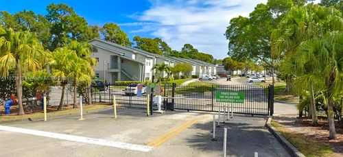 apt-1826-1401 Village Blvd, West Palm Beach, FL, 33409-2793 | Card Image