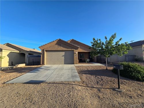 2040 Louise Ave, Kingman, AZ, 86401-5108 | Card Image