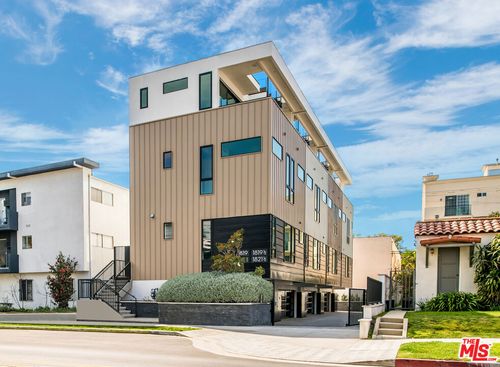 1/2 Veteran Ave, Los Angeles, CA, 90001 | Card Image