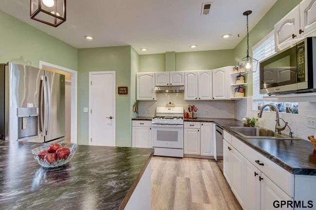 13994 156 Th St, House other with 3 bedrooms, 2 bathrooms and 4 parking in Louisville NE | Image 11