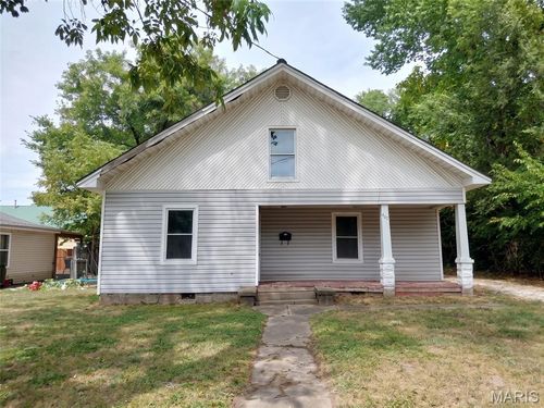 407 E Hickory St, Nevada, MO, 64772-2427 | Card Image