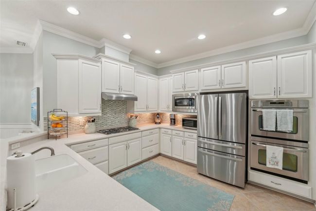 WELL APPOINTED KITCHEN WITH EXTRA COUNTER SPACE AND STORAGE! DOUBLE OVEN FOR FAMILY HOLIDAY COOKING! | Image 5