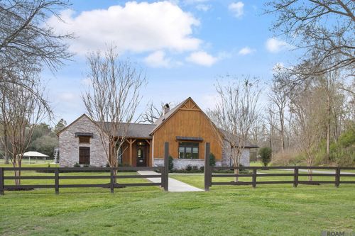 8797 Ritchie Ln, Saint Francisville, LA, 70775-5727 | Card Image