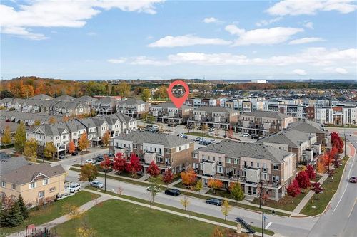 904 Apple Hill Lane, Kitchener, ON, N2R0L7 | Card Image