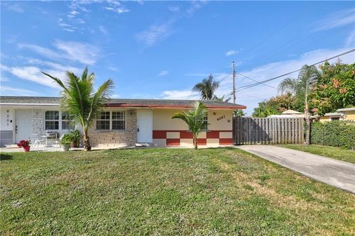 6267 Sw 20th St, North Lauderdale, FL, 33068-4917 | Card Image