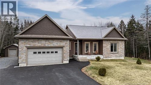 17 Hannah Cres, Killarney Road, NB, E3A0H4 | Card Image