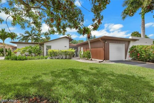 f23-3980 Estero Bay Ln, NAPLES, FL, 34112-6112 | Card Image