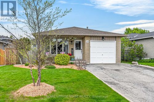 135 Independence Drive, Hamilton (Templemead), ON, L8W3C2 | Card Image