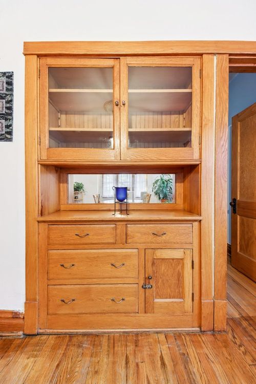 1010 S Ridgeland Ave, Oak Park, IL, 60304-2124 | Card Image