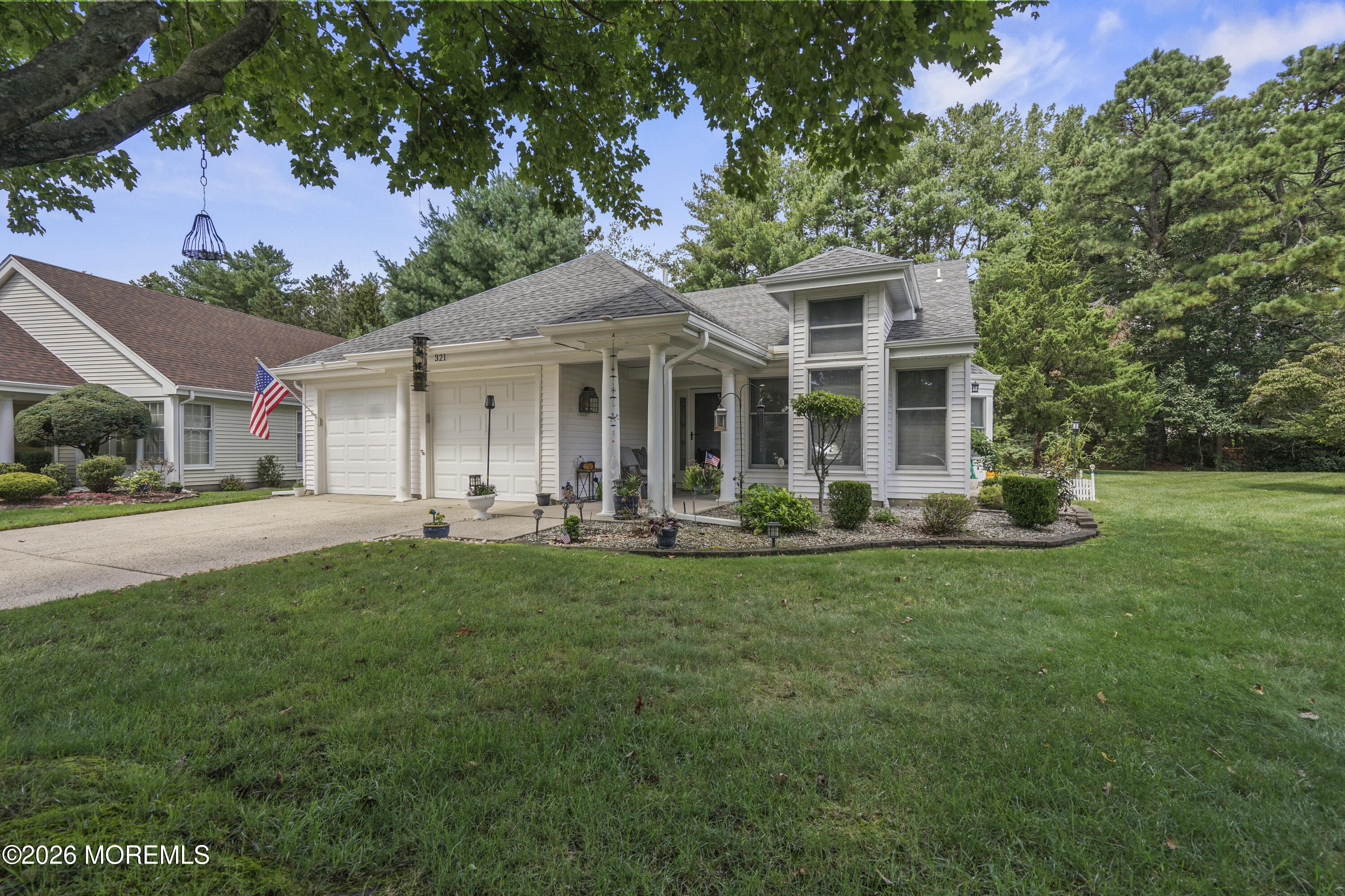 321 Devon St, Pending in Manchester - eXp Realty