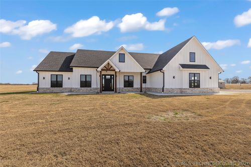 1598 Meridian Rd, Ardmore, OK, 73401-8773 | Card Image