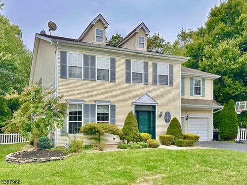 3 Mountain Laurel Rd, Morganville, NJ, 07751-4063 | Card Image