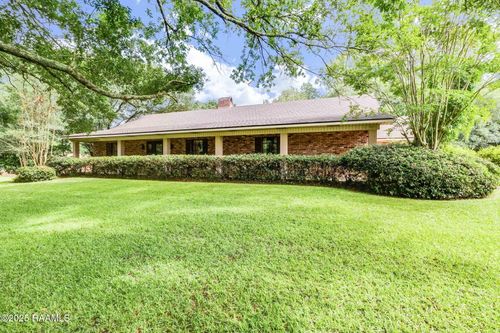 138 Cypress Dr, Opelousas, LA, 70570-8118 | Card Image