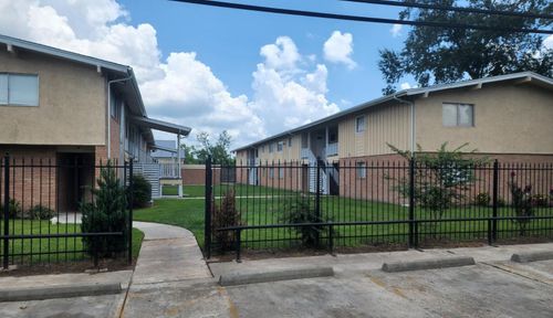 1604 W Cherry Ave, Orange, TX, 77630-4900 | Card Image