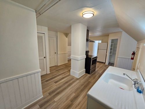 3-227 Rockingham St, Bellows Falls, VT, 05101-2201 | Card Image