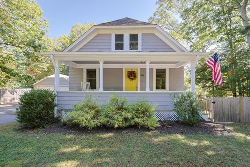 224 Arcade Ave, Seekonk, MA, 02771-5000 | Card Image