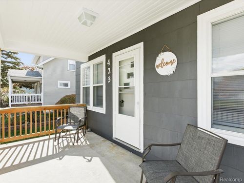 423 16th St, Port Huron, MI, 48060-4248 | Card Image