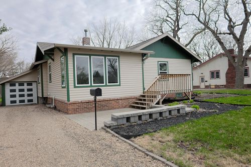 811 11th St, Spirit Lake, IA, 51360-1303 | Card Image