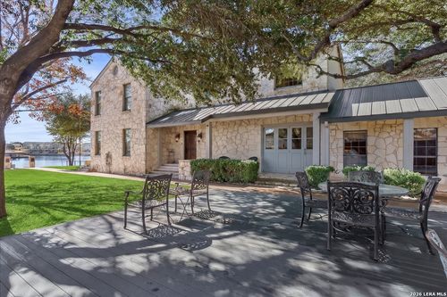 135 Perry Ln, Kingsland, TX, 78639-4068 | Card Image