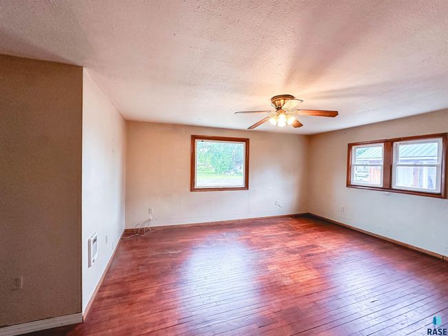 1 - 120 Sw 2 Nd St, Home with 0 bedrooms, 0 bathrooms and null parking in Wentworth SD | Image 4