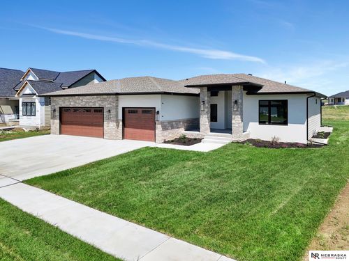 3630 Tree Line Dr, Lincoln, NE, 68516-6130 | Card Image