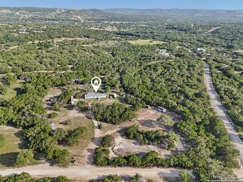 160 Deer View Dr, Pipe Creek, TX, 78063-5416 | Card Image