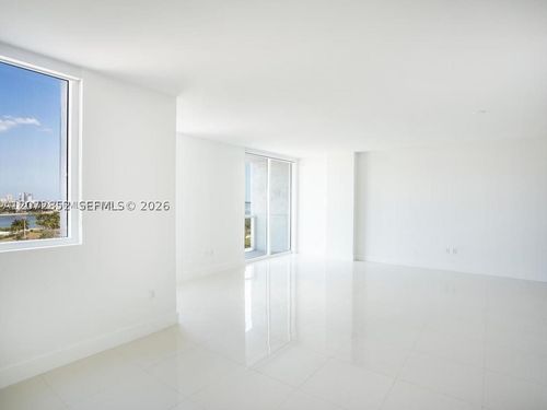 1202-244 Biscayne Blvd, Miami, FL, 33132-2328 | Card Image