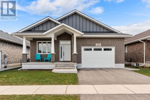 461 Warren St, Goderich, ON, N7A0C3 | Card Image