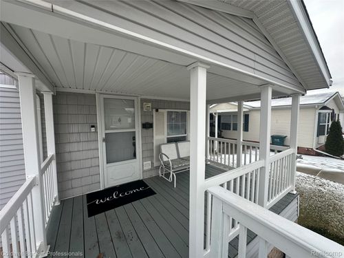 94 Twin Oaks Dr, Lapeer, MI, 48446-7630 | Card Image