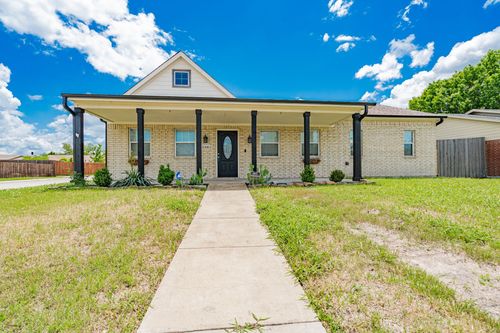 8306 Chesham Dr, Rowlett, TX, 75088-4378 | Card Image