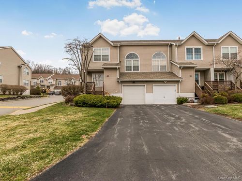 601 Crab Apple Ln, New Windsor, NY, 12553-6946 | Card Image