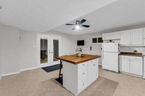 7 Margaret (Lower Level) Drive, Barrie, ON, L4M6Y7 | Card Image