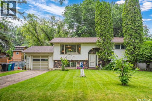 1205 Haida Ave, Saskatoon, SK, S7M4N2 | Card Image