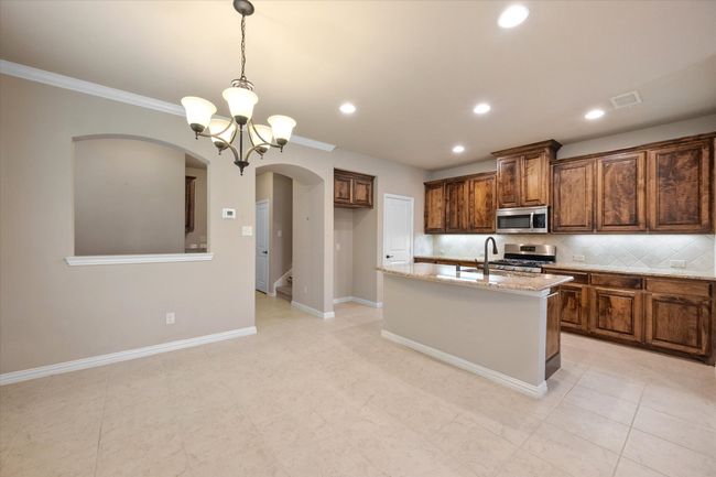 3825 Cascade Sky Dr, Townhouse with 3 bedrooms, 3 bathrooms and null parking in Arlington TX | Image 12