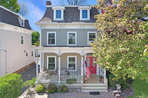 231 High Ave, Nyack, NY, 10960-2404 | Card Image